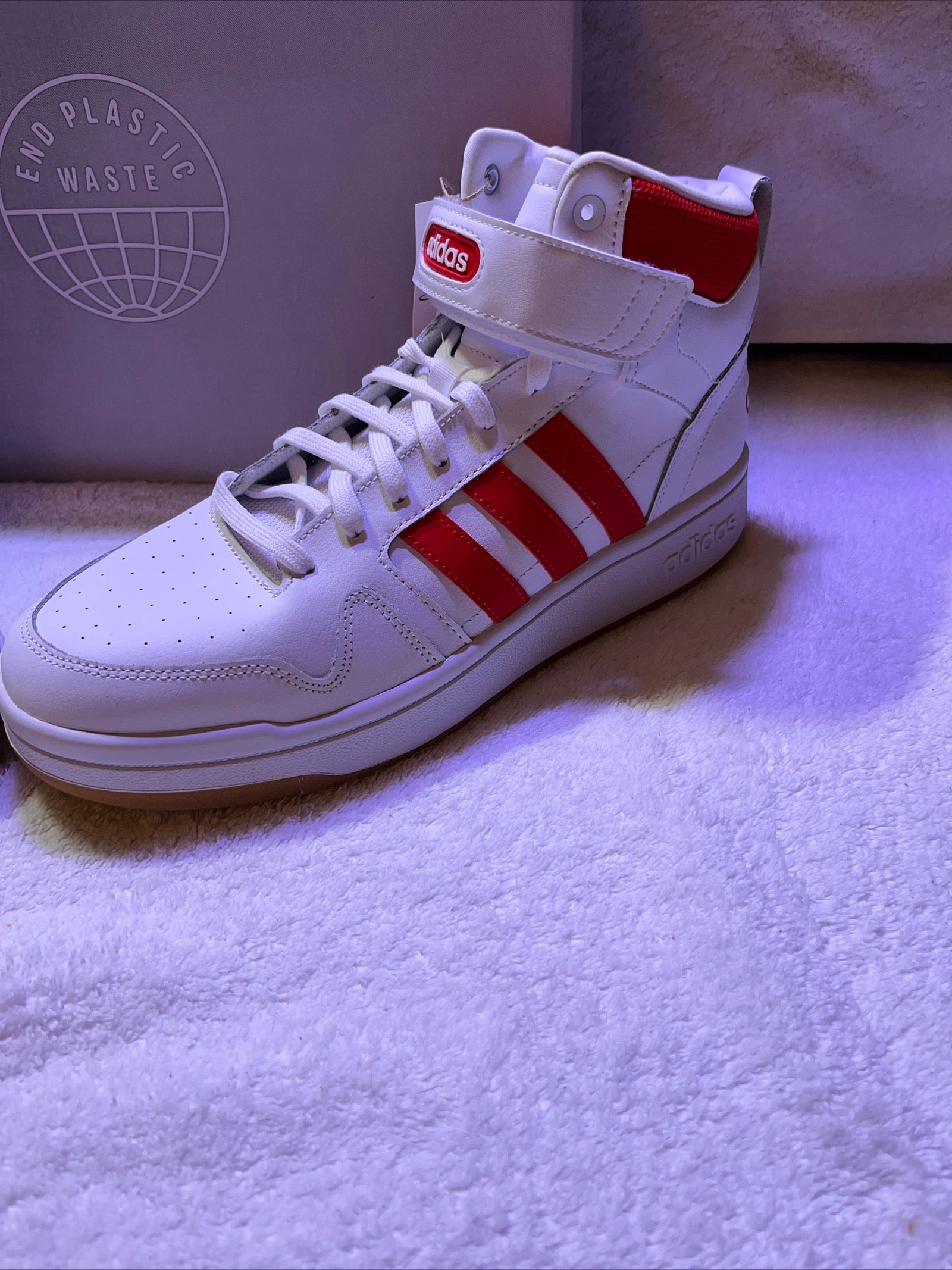 10.5M Adidas Postmove Mid White/Vivid Red (GZ6672)