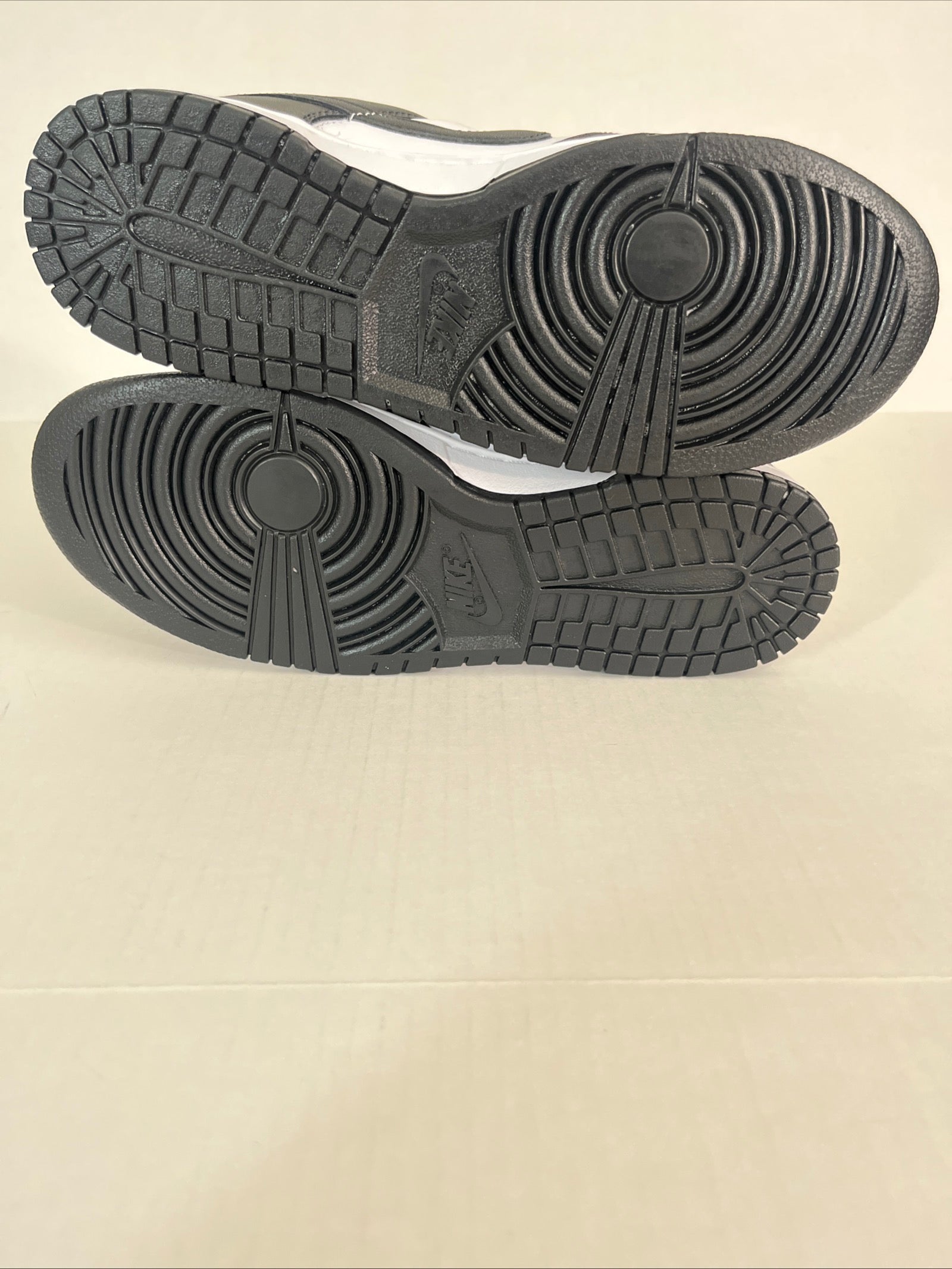 9M Nike Dunk Low White/Black-White (DD1391-100)