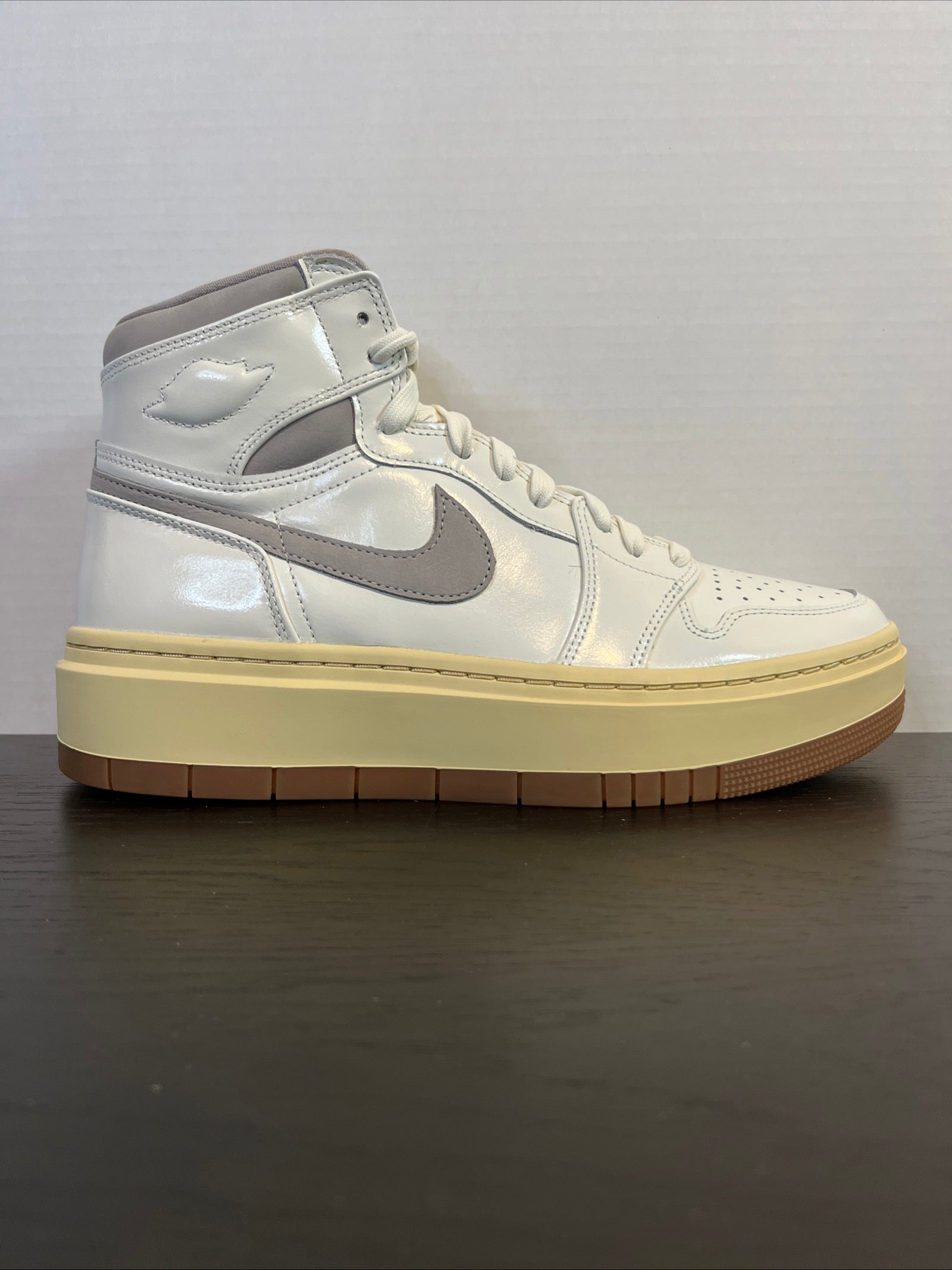 11.5W Nike Air Jordan 1 Elevate High SE "Sail/College Grey/Pale Vanilla" (DZ3744-100)