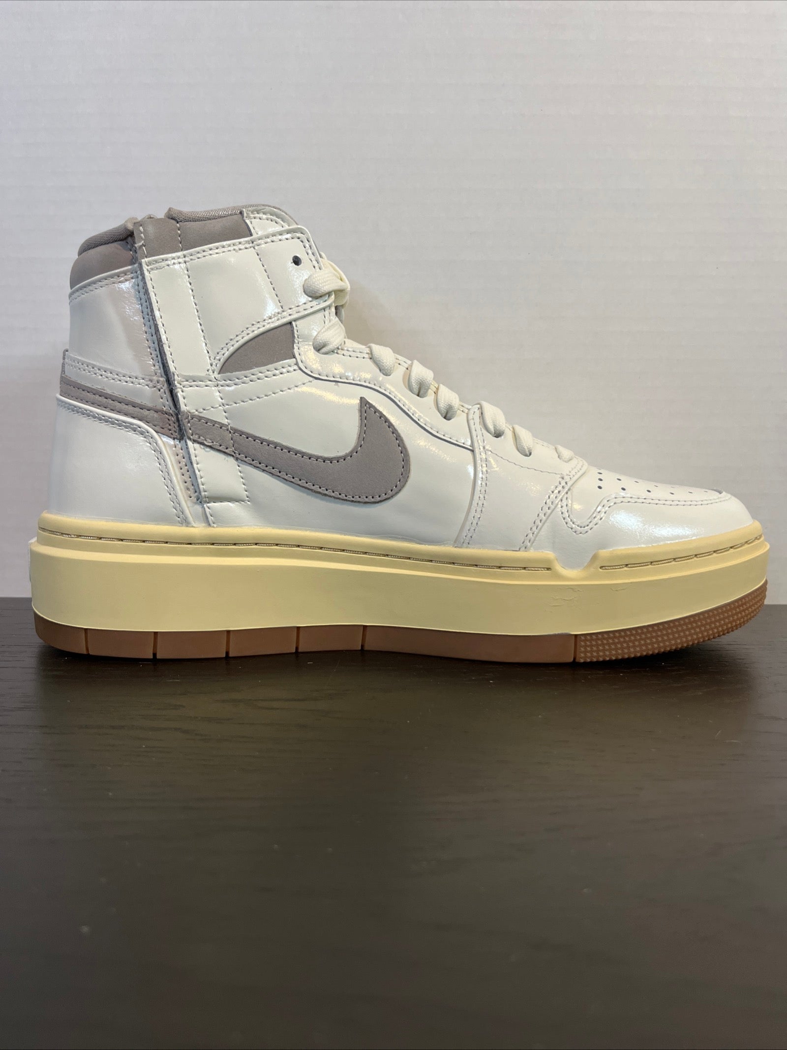 11.5W Nike Air Jordan 1 Elevate High SE "Sail/College Grey/Pale Vanilla" (DZ3744-100)