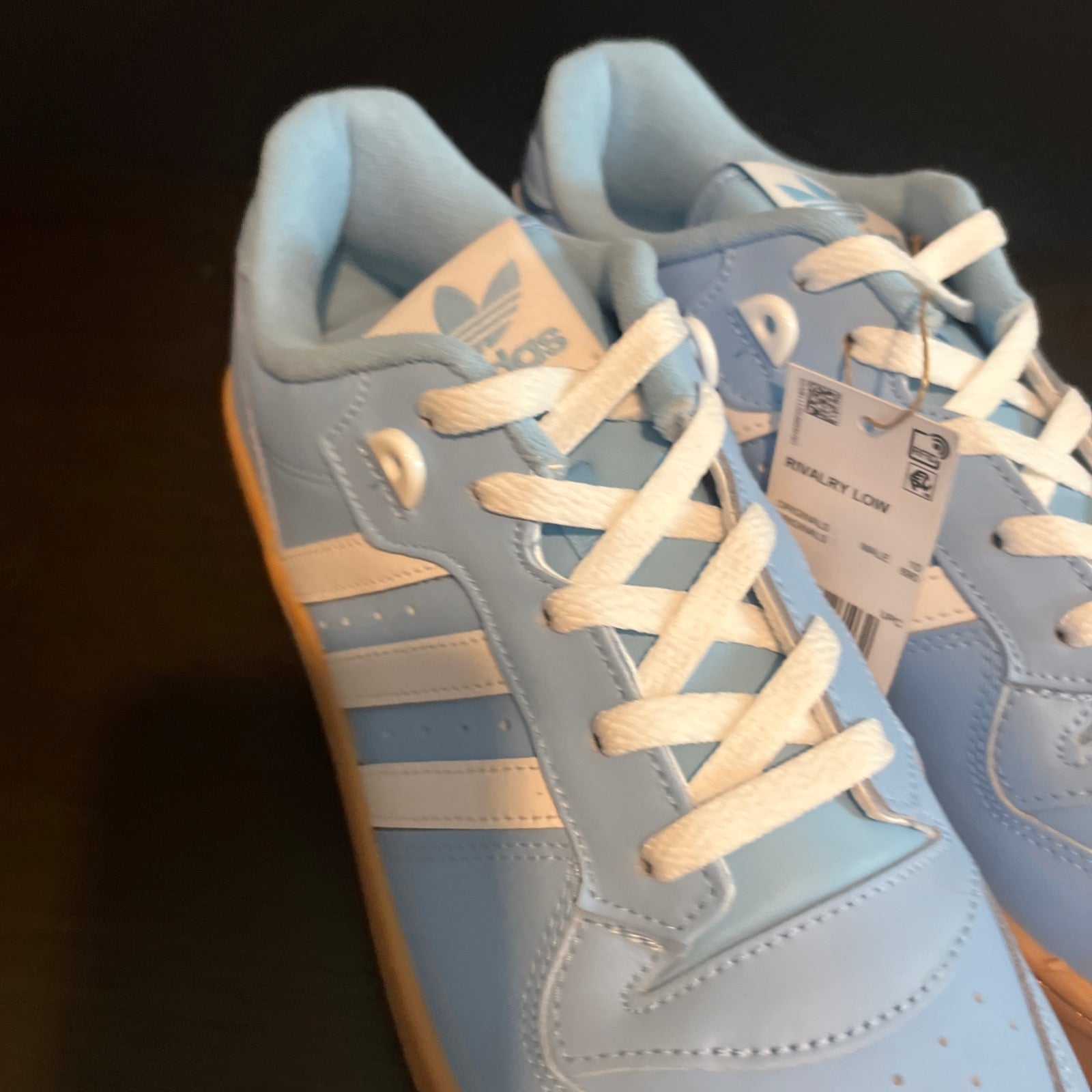 10.5M Adidas Rivalry Low "Light Blue Pantone/Footwear White/Gum" (JH7149)