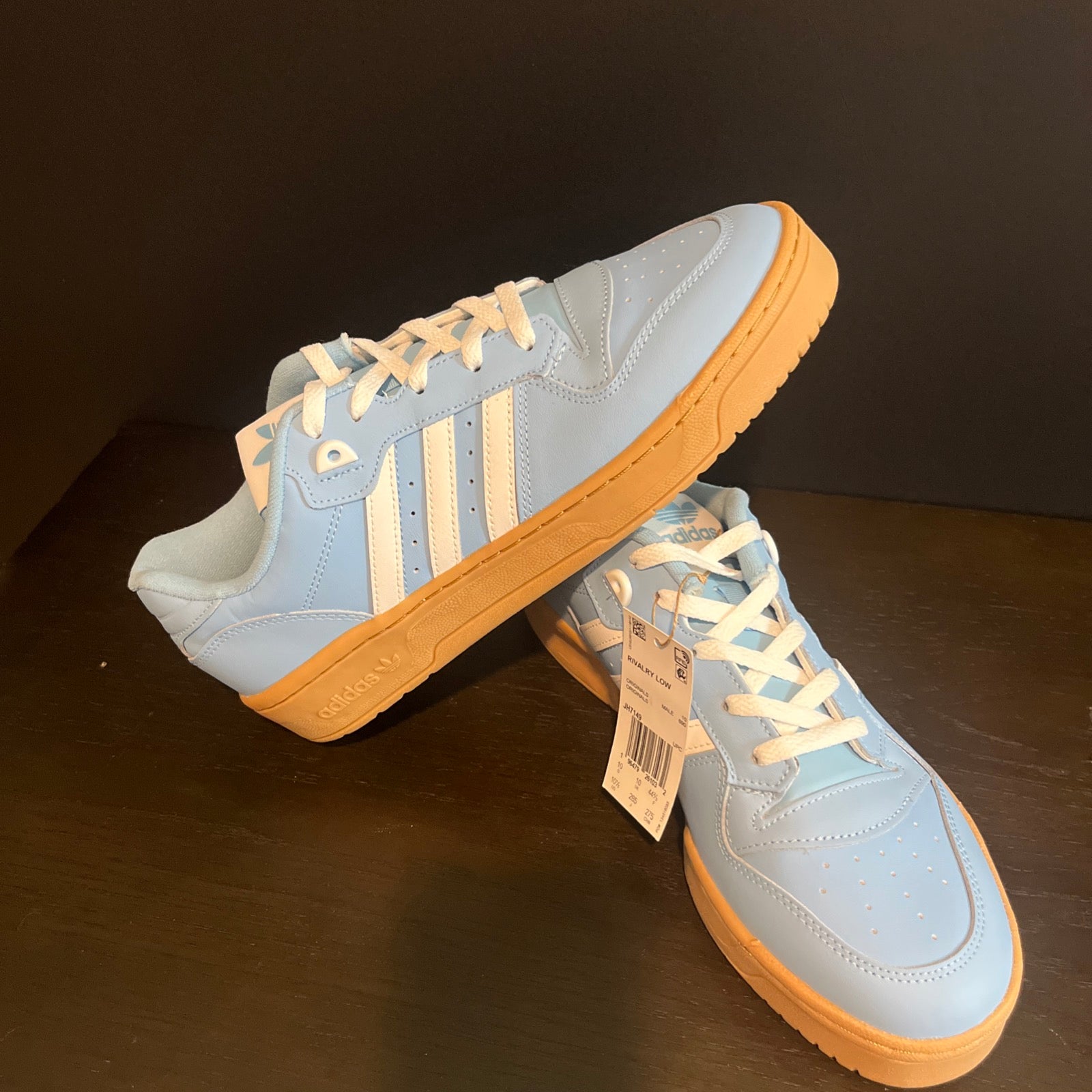 10.5M Adidas Rivalry Low "Light Blue Pantone/Footwear White/Gum" (JH7149)
