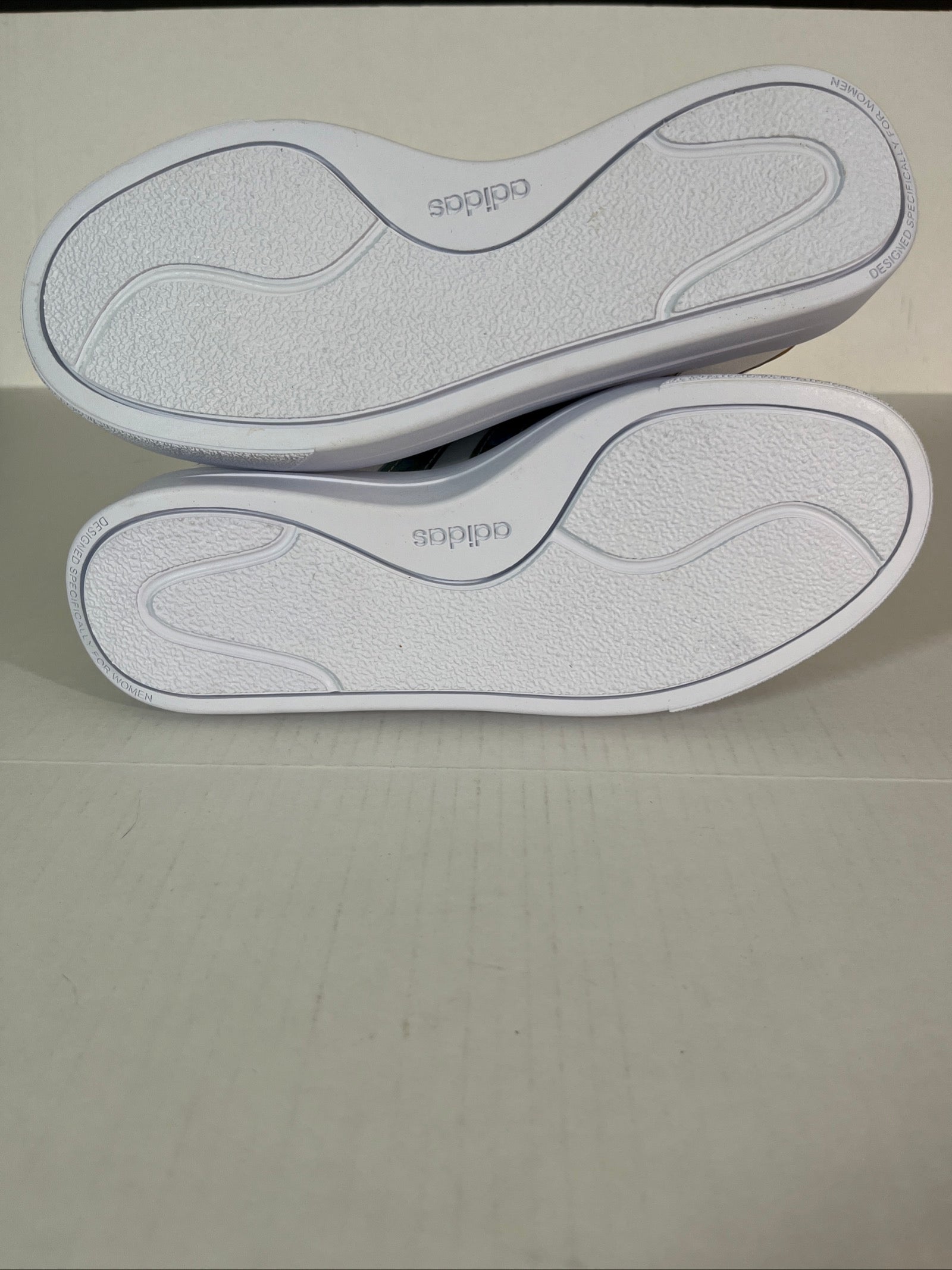 7.5W Adidas Court Platform (HW7156)