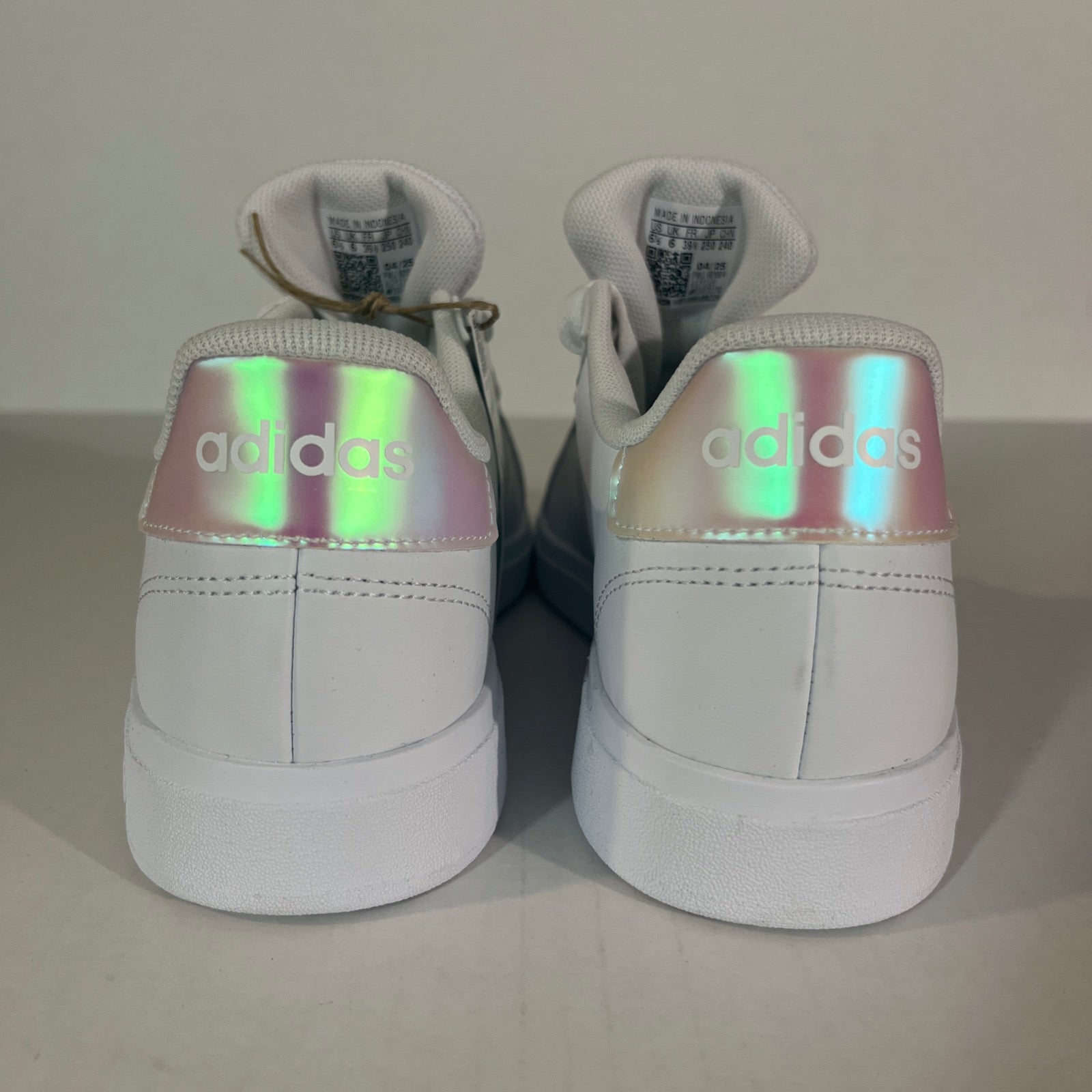 6.5W Adidas Grand Court 2.0 'White Iridescent' (GY2326)