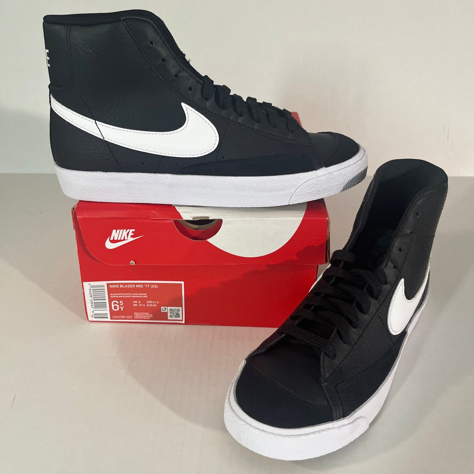 6.5Y Nike Blazer Mid '77 GS Black/White (DA4086-002)