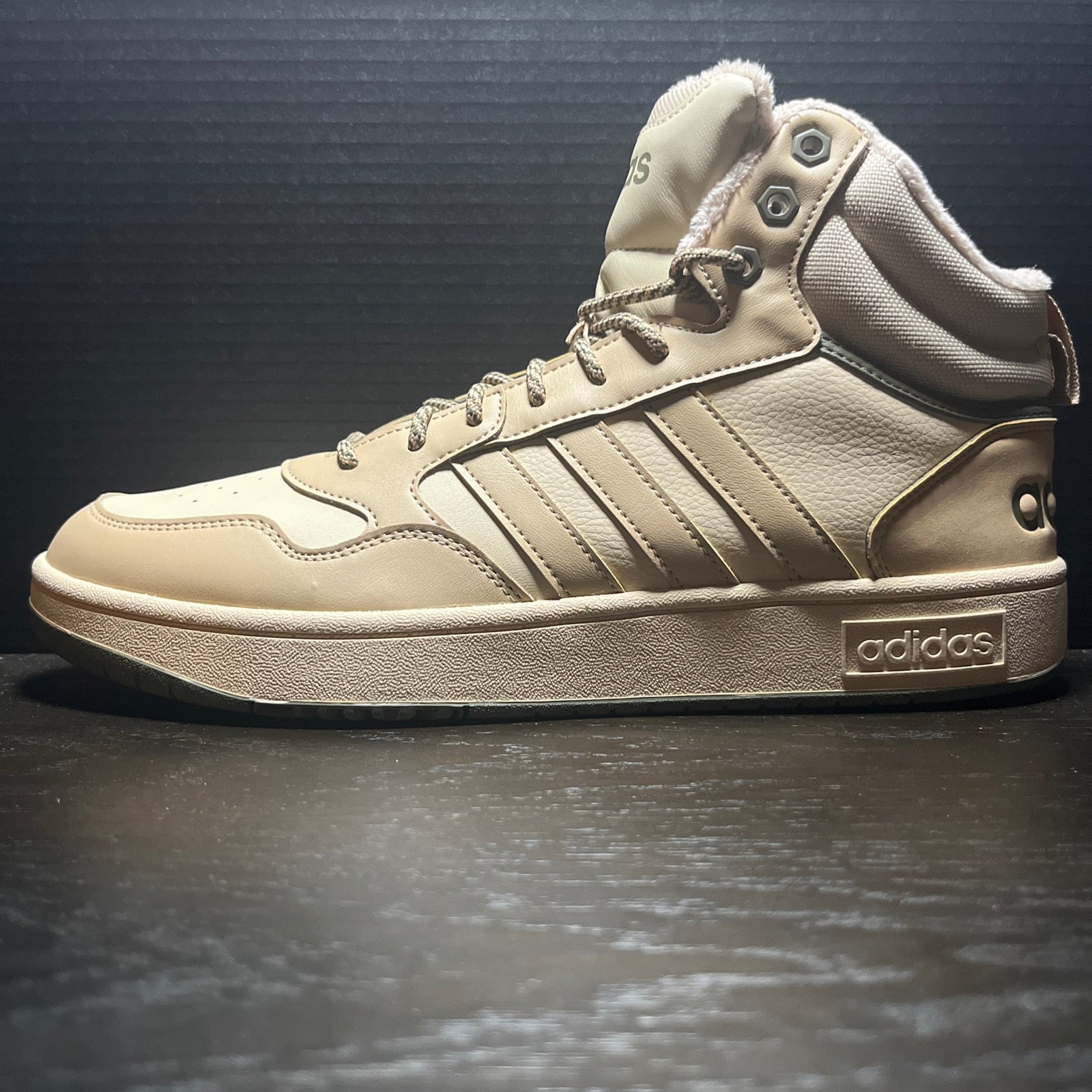 10.5M Adidas Hoops 3.0 Mid Magic Beige Winterized (IG7929)