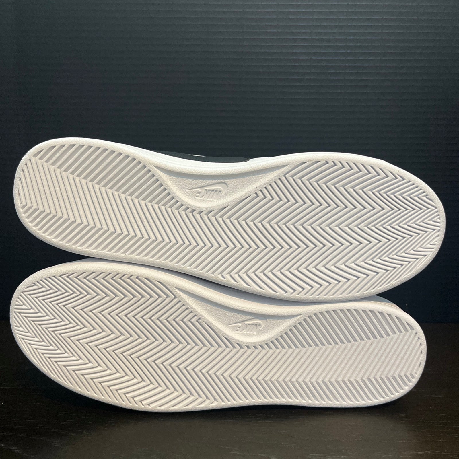 10.5M Nike Court Royale 2 Mid White Onyx (CQ9179-100)