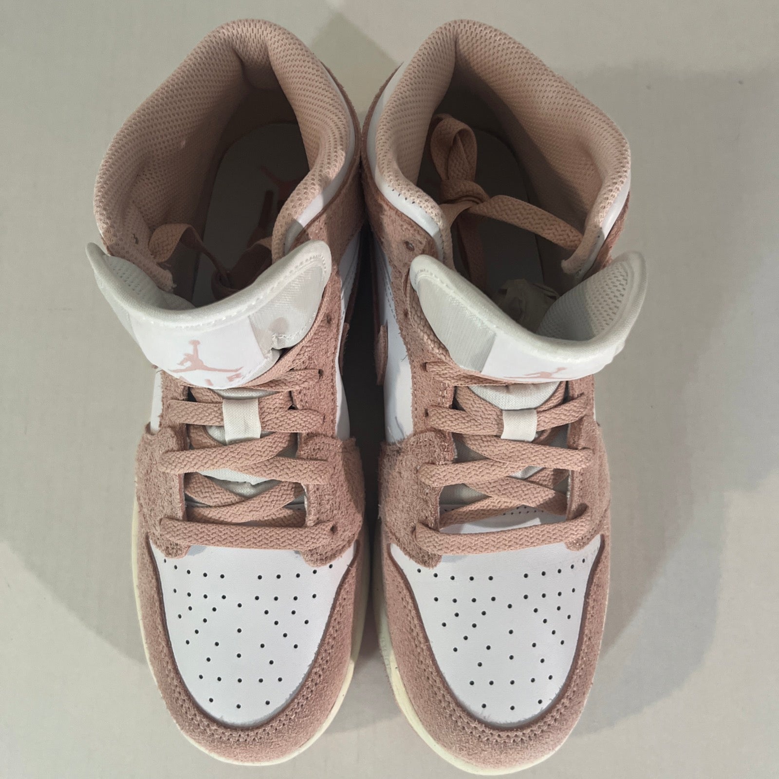 7Y Nike Air Jordan 1 Mid SE GS "White/Legend Pink" (New with Defects) (FN7432-161)