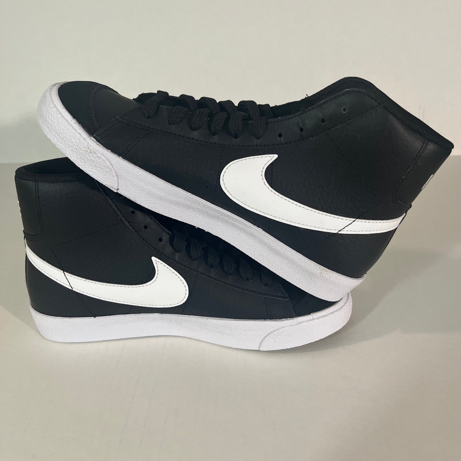 6.5Y Nike Blazer Mid '77 GS Black/White (DA4086-002)