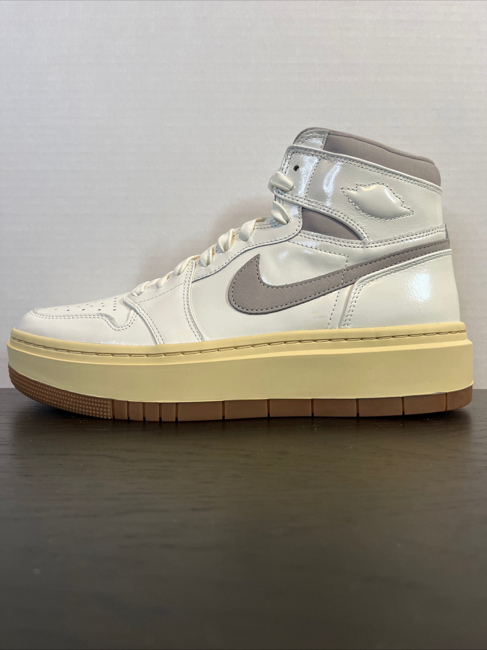 11.5W Nike Air Jordan 1 Elevate High SE "Sail/College Grey/Pale Vanilla" (DZ3744-100)