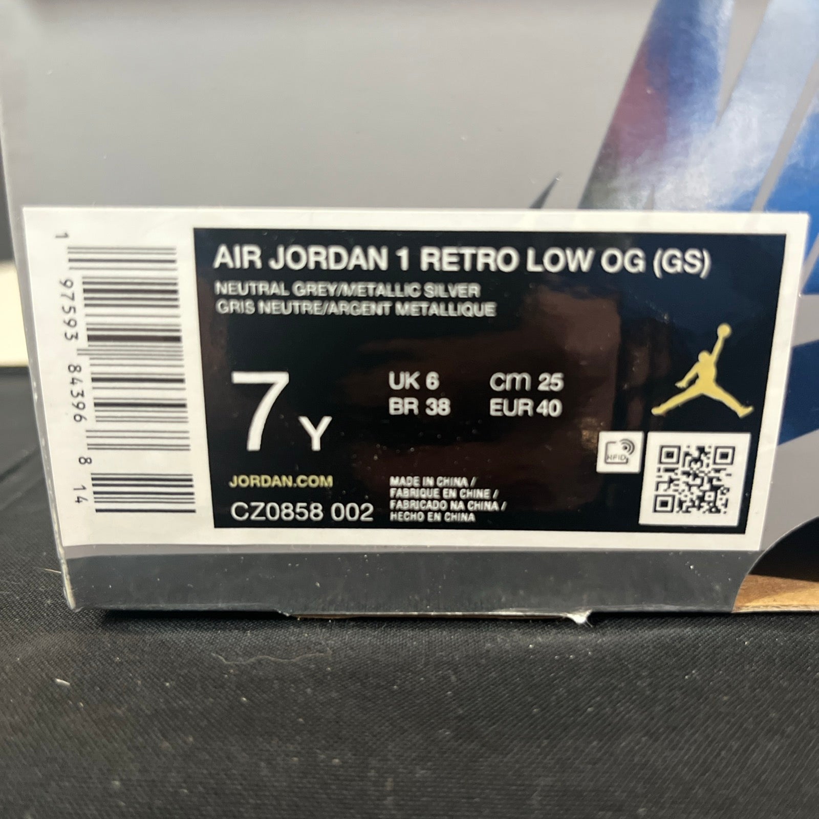 7Y Nike Air Jordan 1 Retro Low OG (GS) "Neutral Grey/Metallic Silver" (CZ0858-002)
