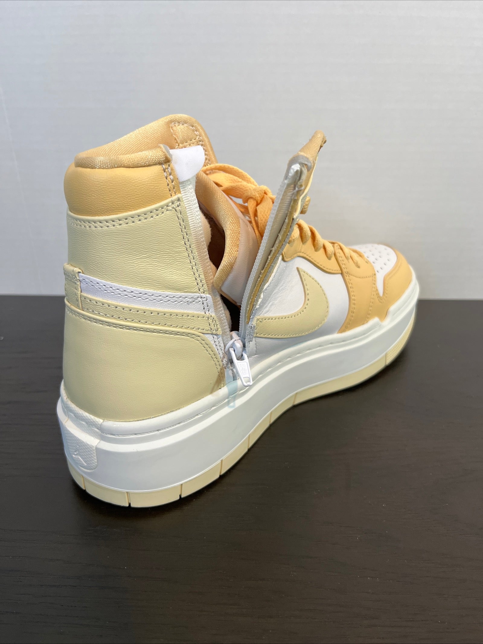11W Nike Air Jordan 1 Elevate High SE "Sail/College Grey/Pale Vanilla" (DZ3744-100)