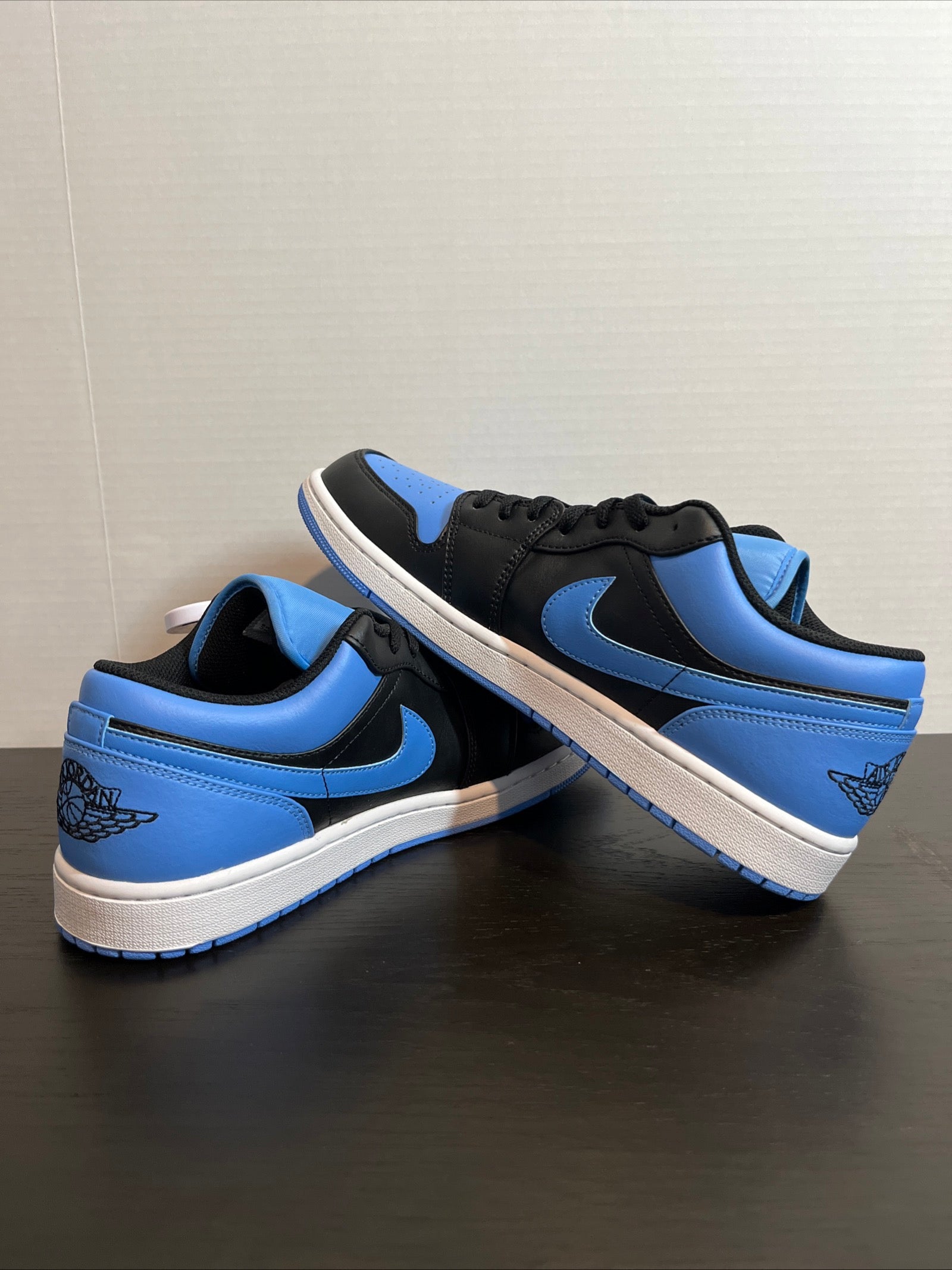 11M Nike Air Jordan 1 Low "Black/University Blue" (553558-041)