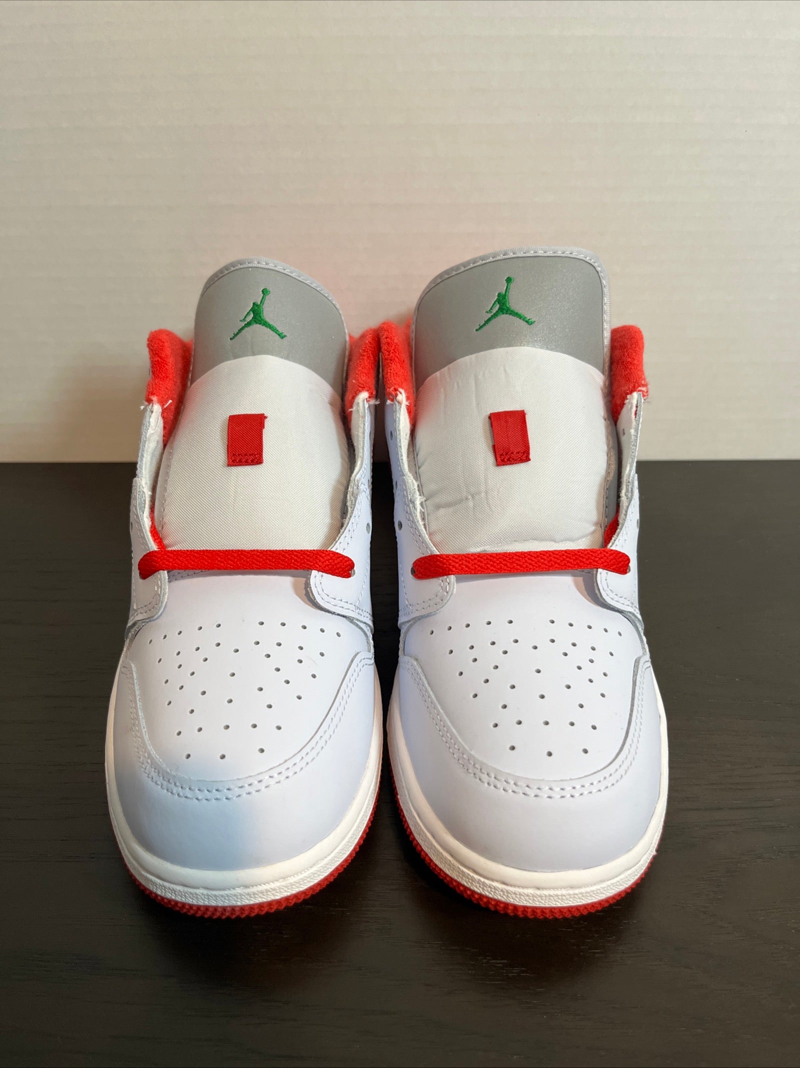 6Y Nike Air Jordan 1 Low SE (GS) "Football Grey/University Red" (FQ1935-018)