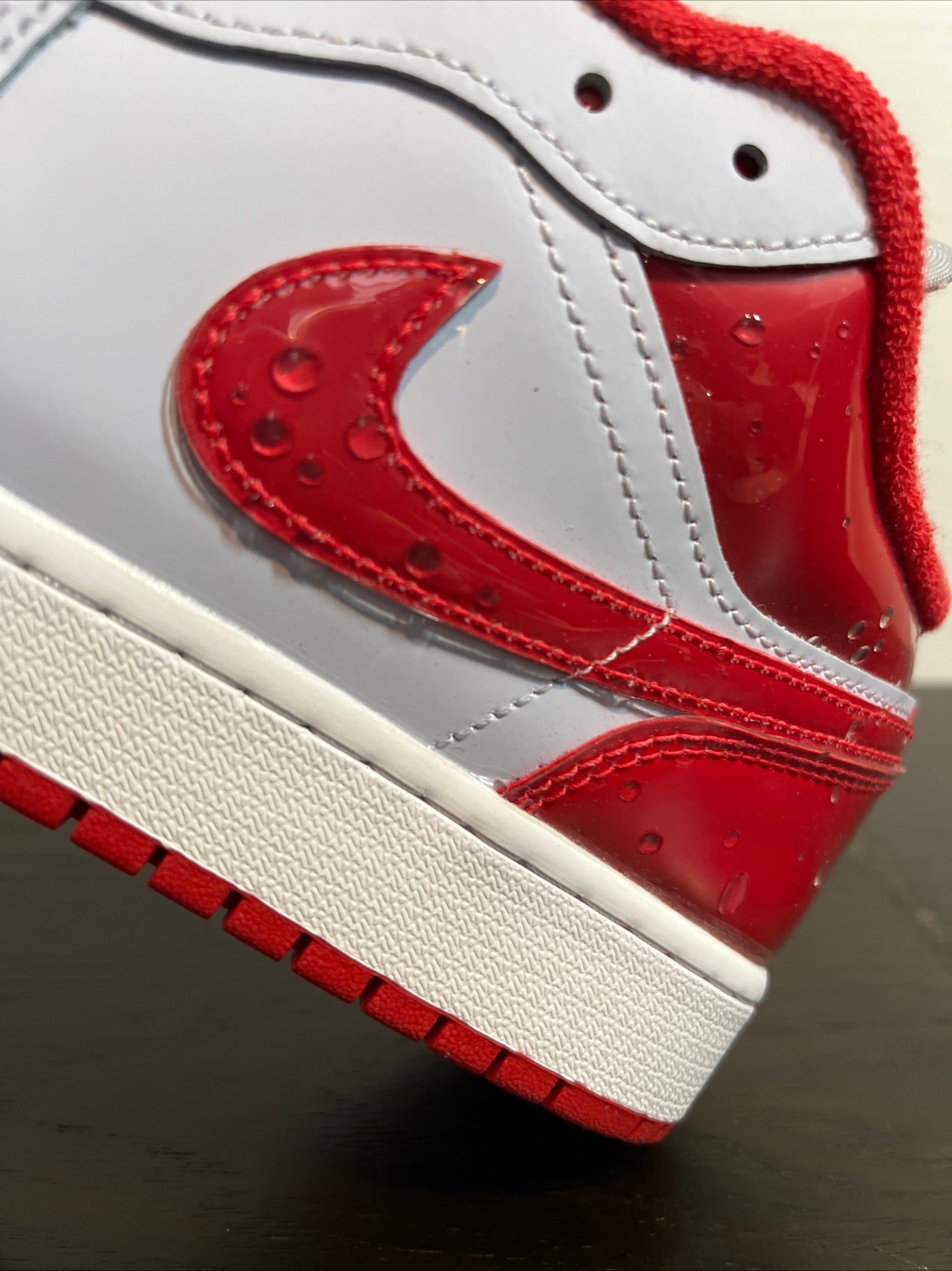 7Y Nike Air Jordan 1 Low SE (GS) "Gatorade - Football Grey/University Red" (FQ1935-018)