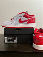 7Y Nike Air Jordan 1 Low SE (GS) "Gatorade - Football Grey/University Red" (FQ1935-018)