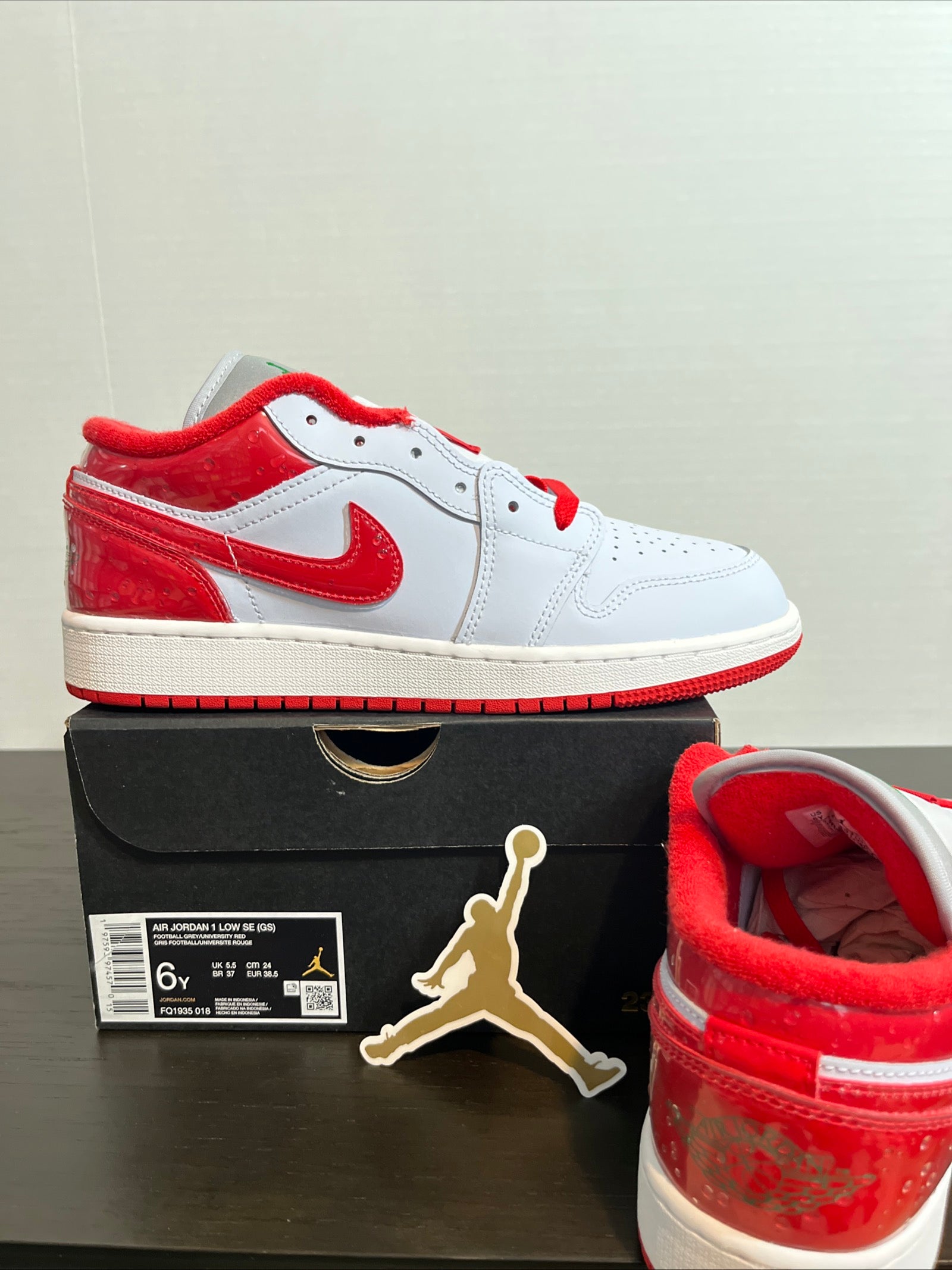 6Y Nike Air Jordan 1 Low SE (GS) "Football Grey/University Red" (FQ1935-018)