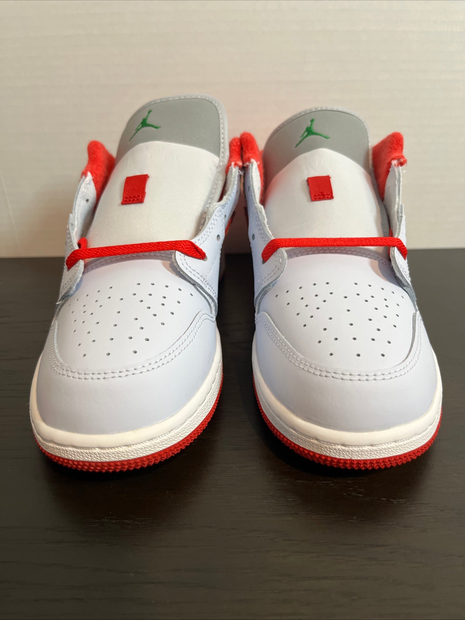 6Y Nike Air Jordan 1 Low SE (GS) "Football Grey/University Red" (FQ1935-018)