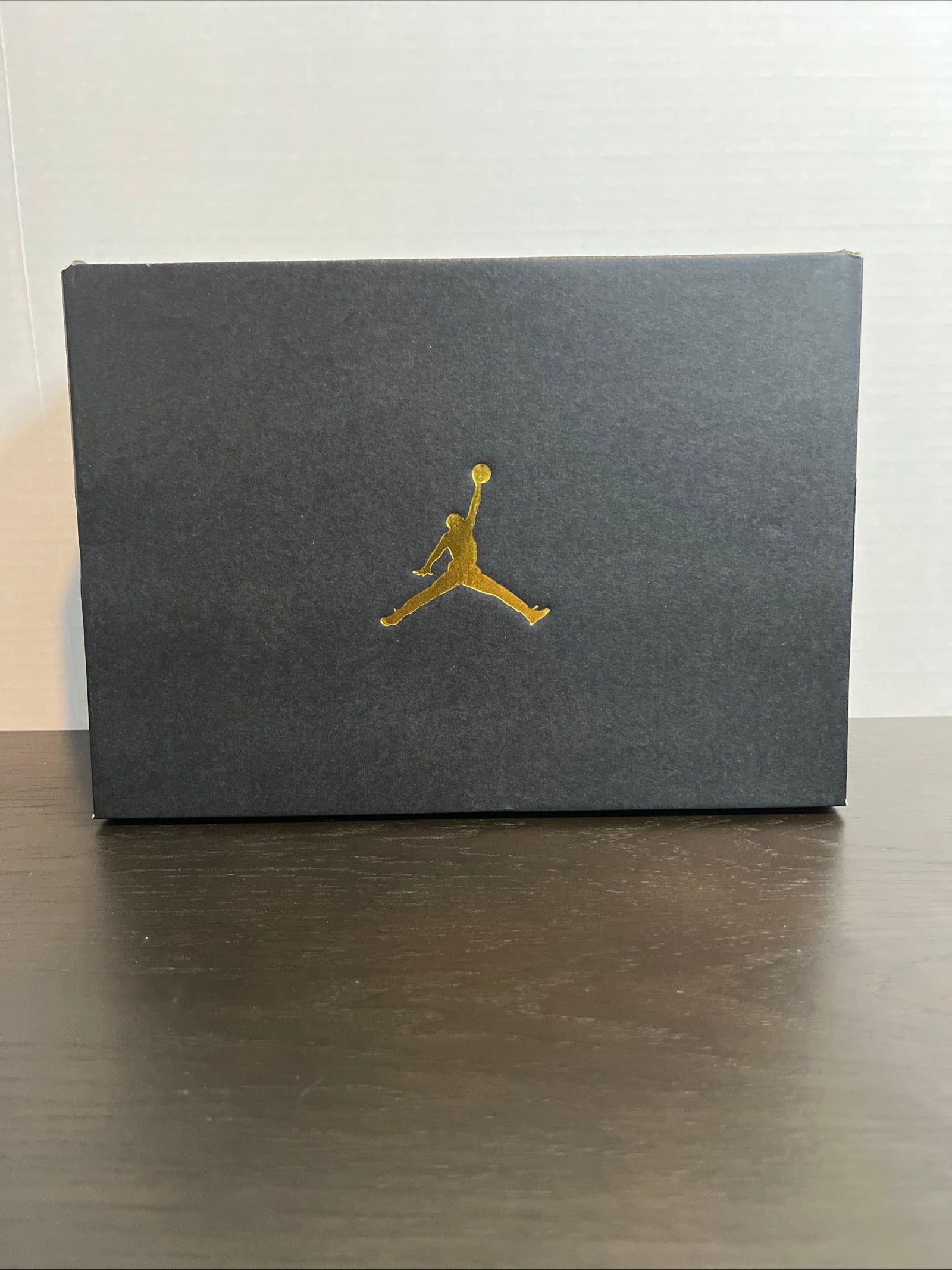 6Y Nike Air Jordan 1 Low SE (GS) "Football Grey/University Red" (FQ1935-018)