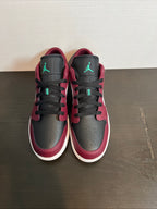 7Y Nike Air Jordan 1 Low SE (GS) "Dark Beetroot/Roma Green" (DM0589-635)