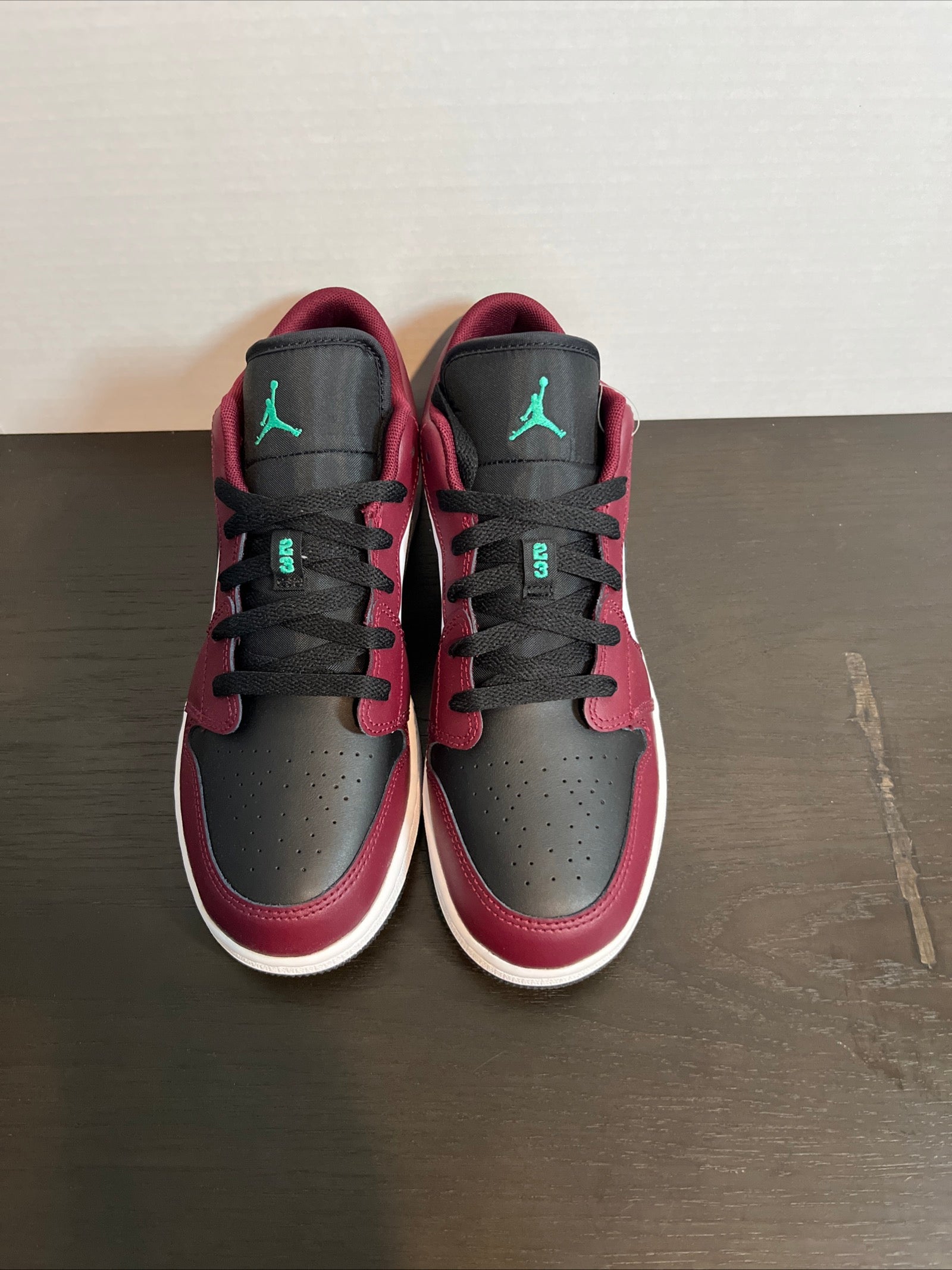 7Y Nike Air Jordan 1 Low SE (GS) "Dark Beetroot/Roma Green" (DM0589-635)
