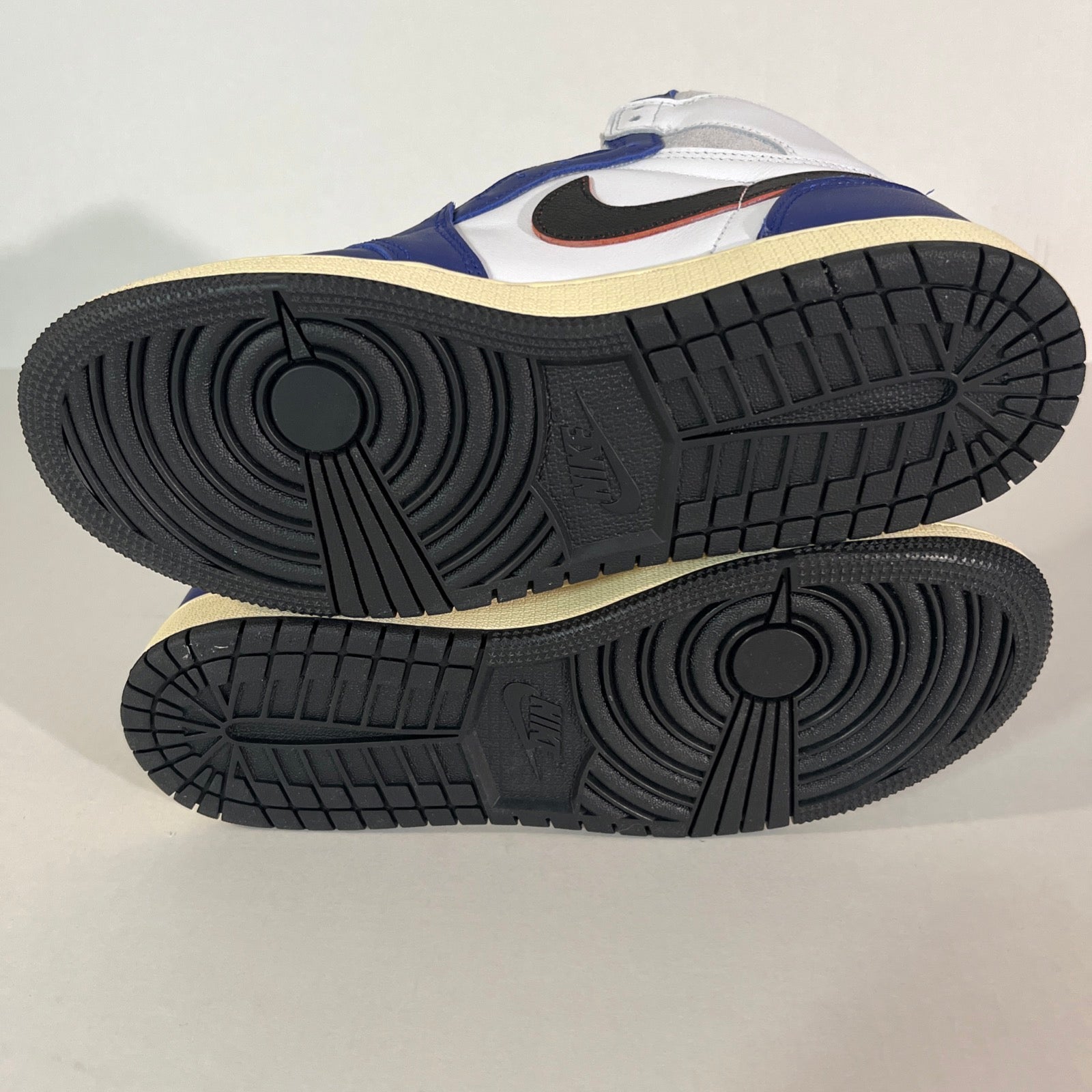 7Y Nike Air Jordan Retro High OG "Rare Air" (GS) (FD1437-100)
