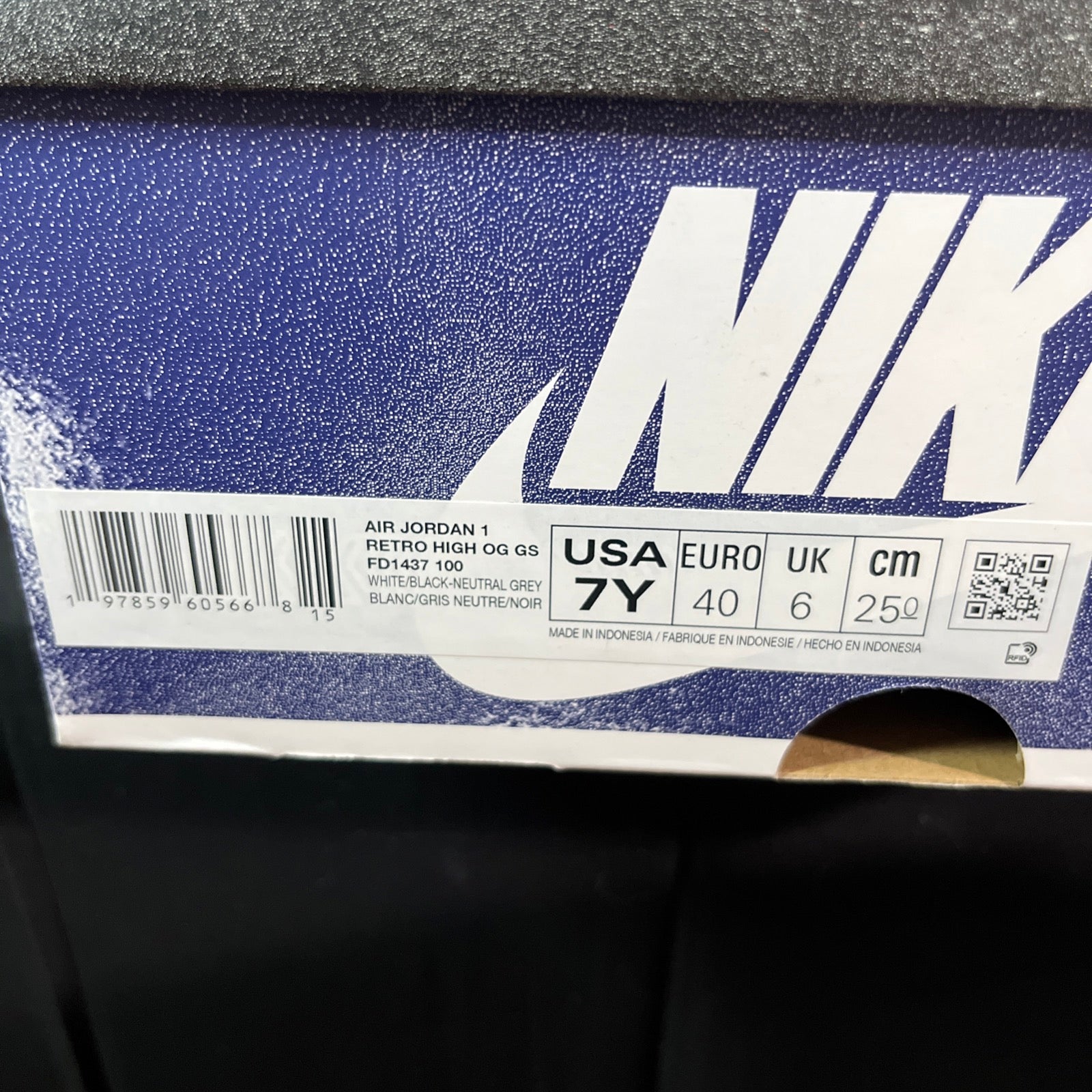 7Y Nike Air Jordan Retro High OG "Rare Air" (GS) (FD1437-100)