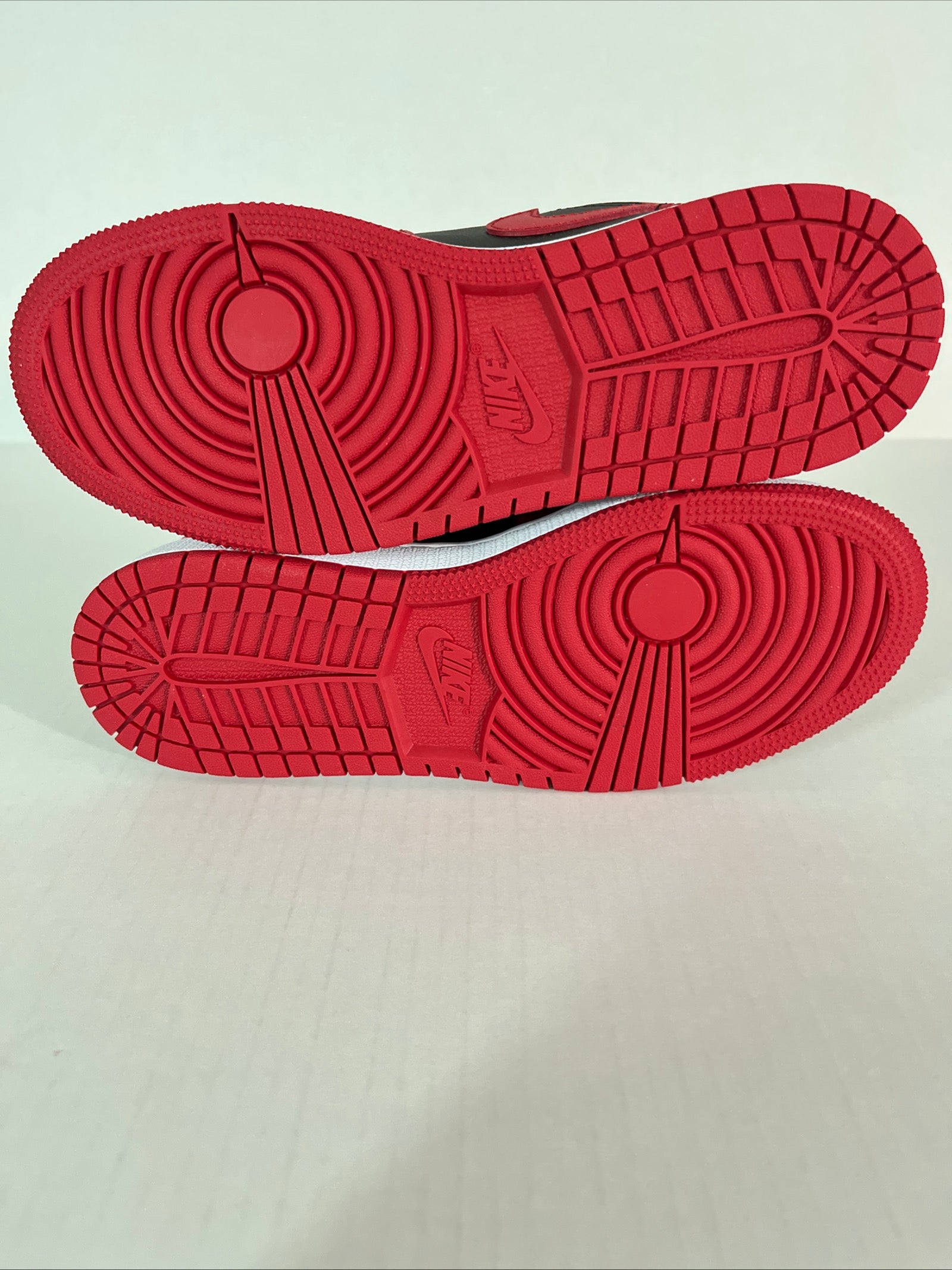 4Y Nike Air Jordan 1 Low Reverse Bred Gym Red/Black-White (553560-606)