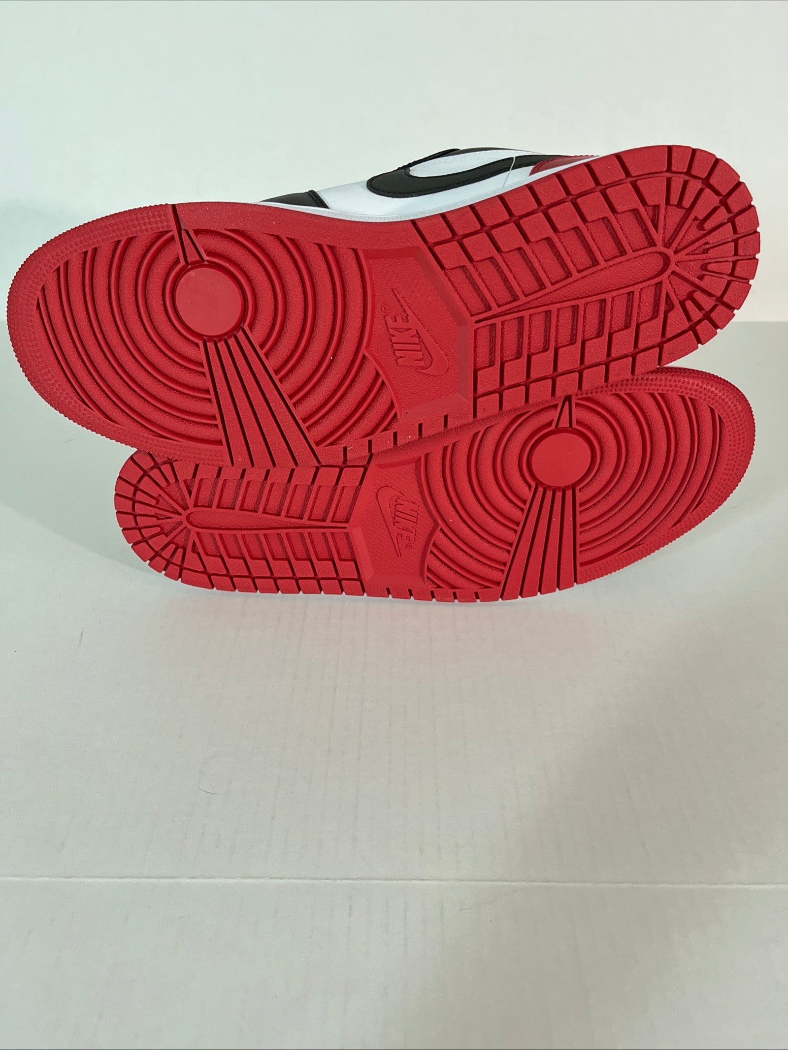 13M Nike Air Jordan 1 Low Bred Toe 2.0 White/Black-Varsity Red-White (553558-161)