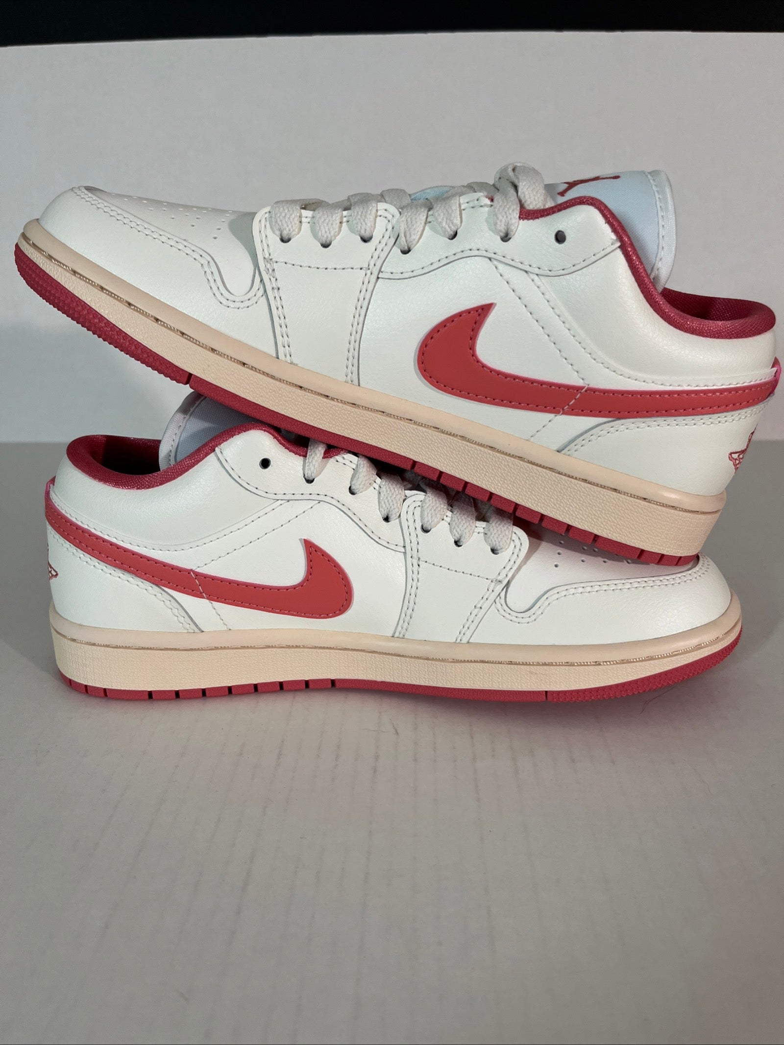 8W Nike Air Jordan 1 Low Sail/Pink Salt-Guava Ice (DC0774-109)