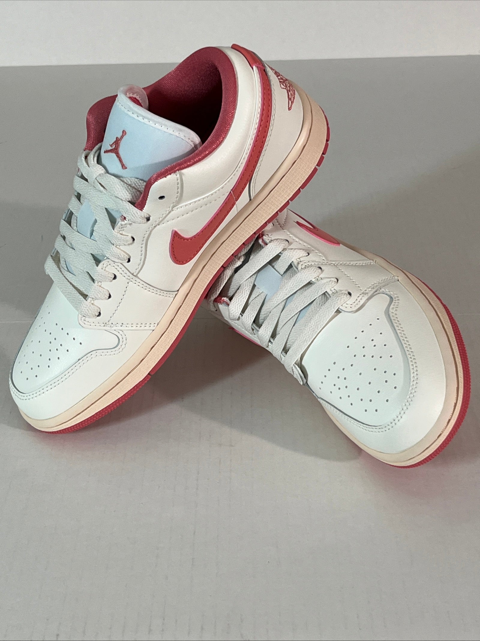 8W Nike Air Jordan 1 Low Sail/Pink Salt-Guava Ice (DC0774-109)