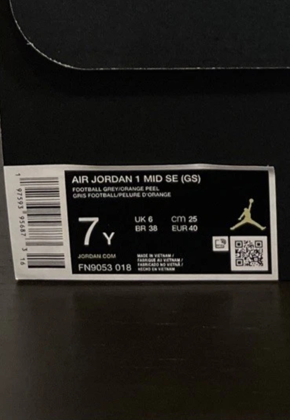 7Y Nike Air Jordan 1 Mid SE (GS) "Gatorade - Football Grey/Orange Peel" (FN9053-018)